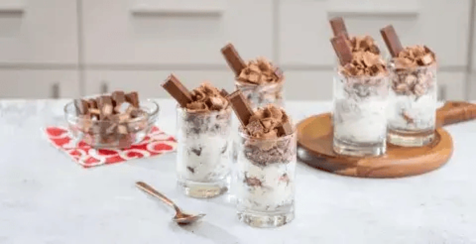 Vasitos de helado y KITKAT®